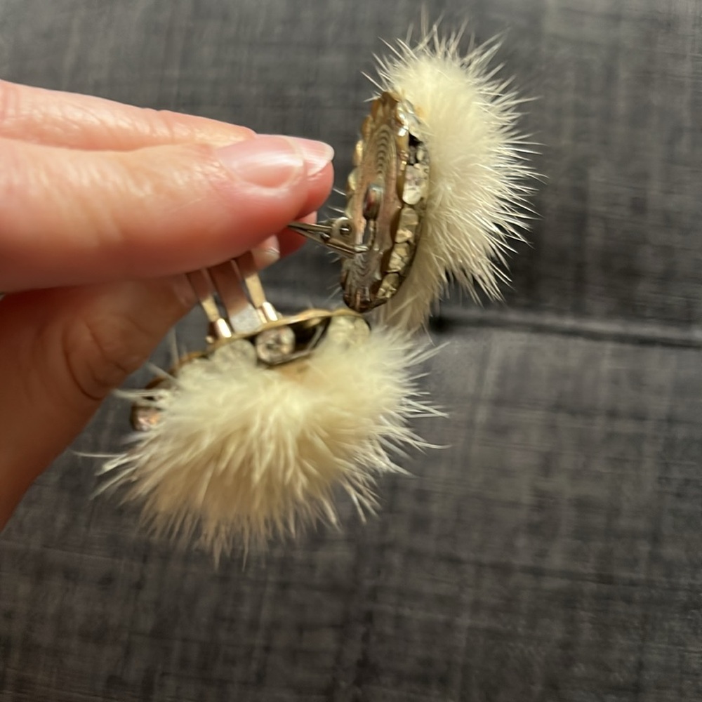 Vintage Cream Fur Pom-Pom Clip-on Earrings - Picture 8 of 15
